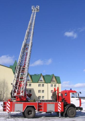 The extension ladder  AL34 contains 8,820 parts.