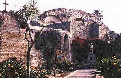 The Great Stone Church in San Juan Capistrano is the most breathtaking historical ruin in North America. The Great Stone Church in San Juan Capistrano is the most breathtaking historical ruin in North America.
