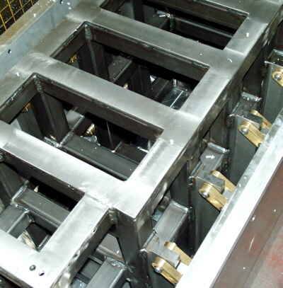 The retraction mechanism fitted inside the aluminium mold.